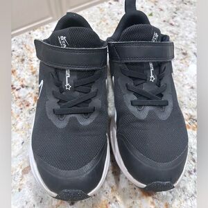 Nike Star Runner Shoes